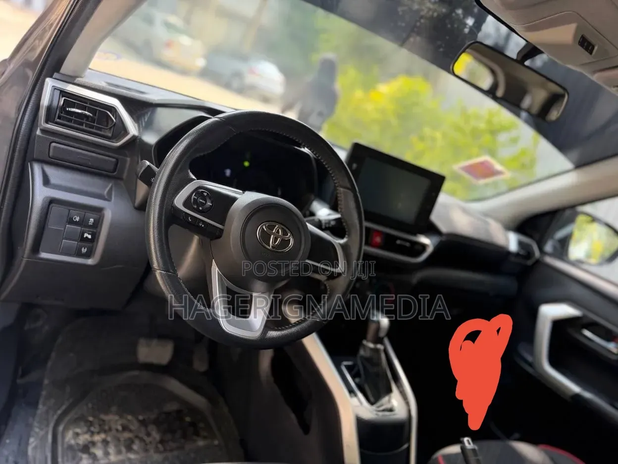 Toyota Raize 2022 Gray