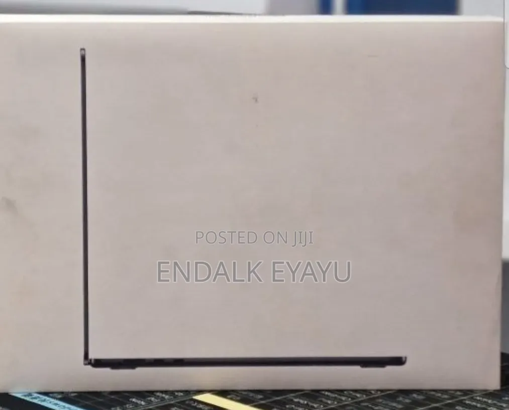 New Laptop Apple MacBook Air 16GB Apple M4 SSD 256GB