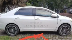 Toyota Yaris 2008 White