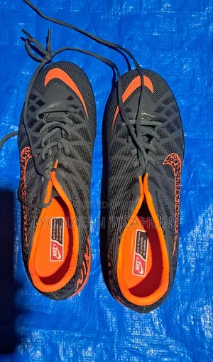 Original Nike Foot Ball Shoe