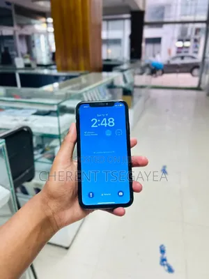 Apple iPhone XR 64 GB Black