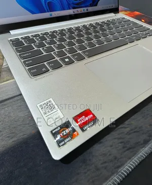 New Laptop Lenovo IdeaPad 720S 16GB AMD Ryzen 7 SSD 512GB