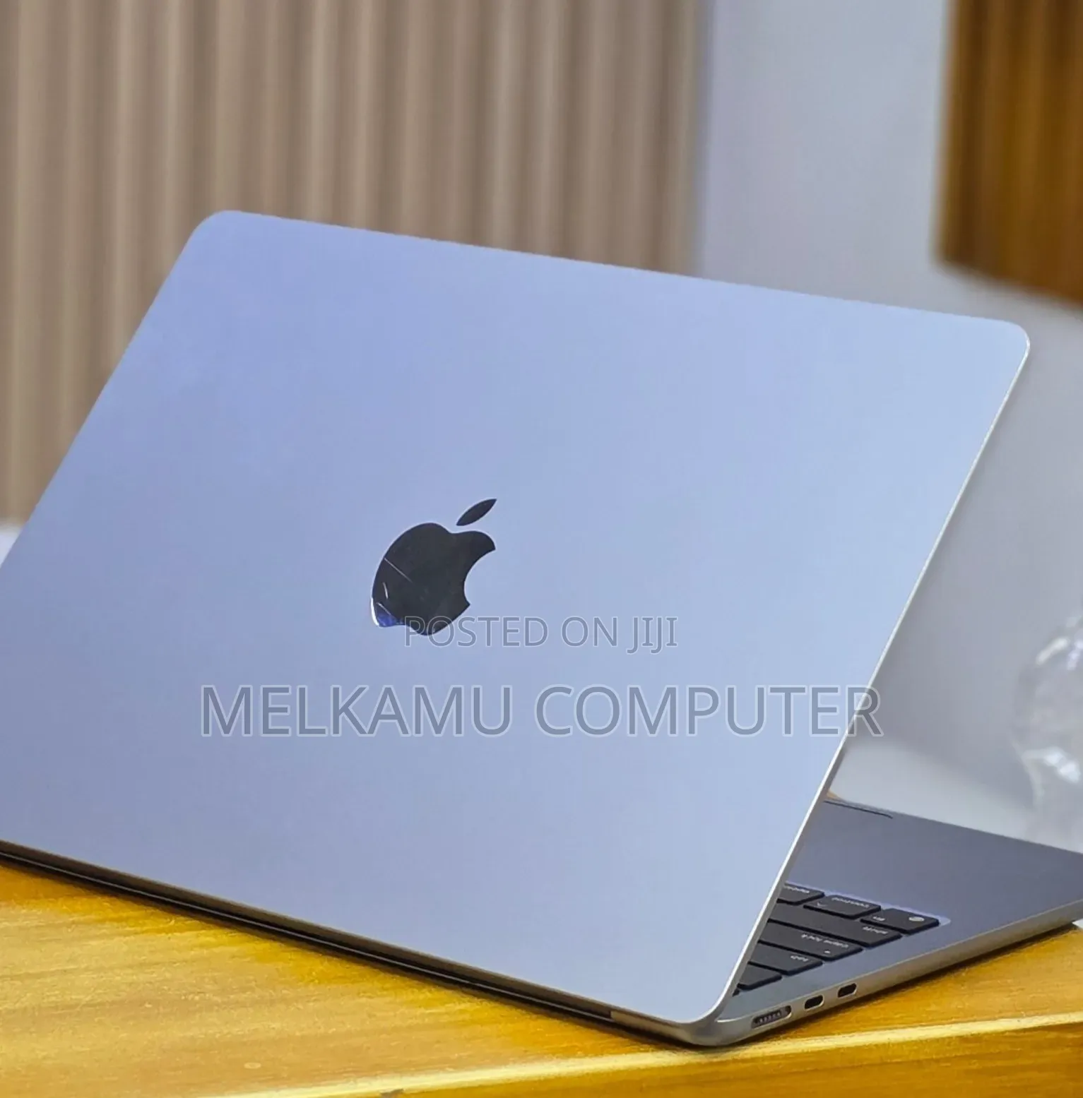 New Laptop Apple MacBook Air 2023 M2 8GB Apple M2 SSD 256GB
