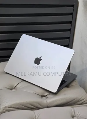 New Laptop Apple MacBook Air 2023 M2 8GB Apple M2 SSD 256GB