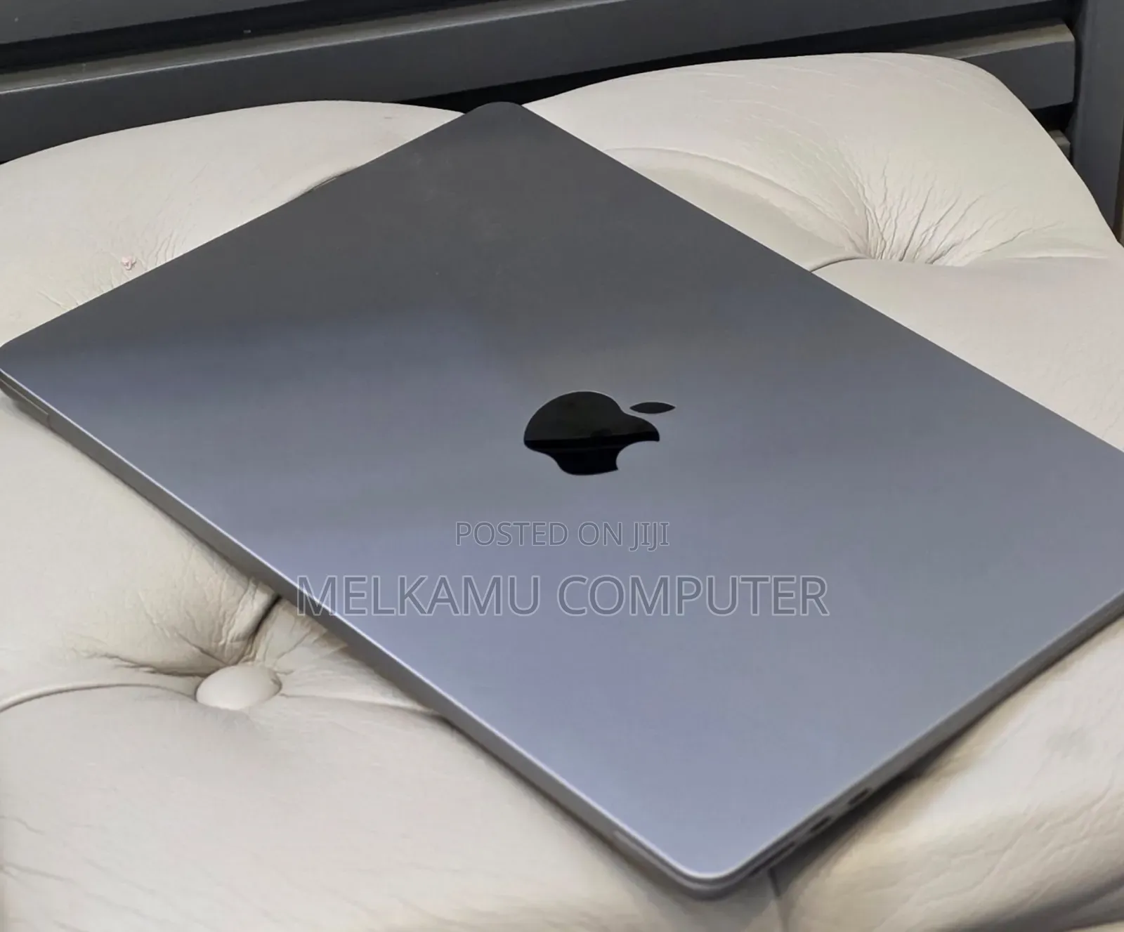 New Laptop Apple MacBook Air 2023 M2 8GB Apple M2 SSD 256GB