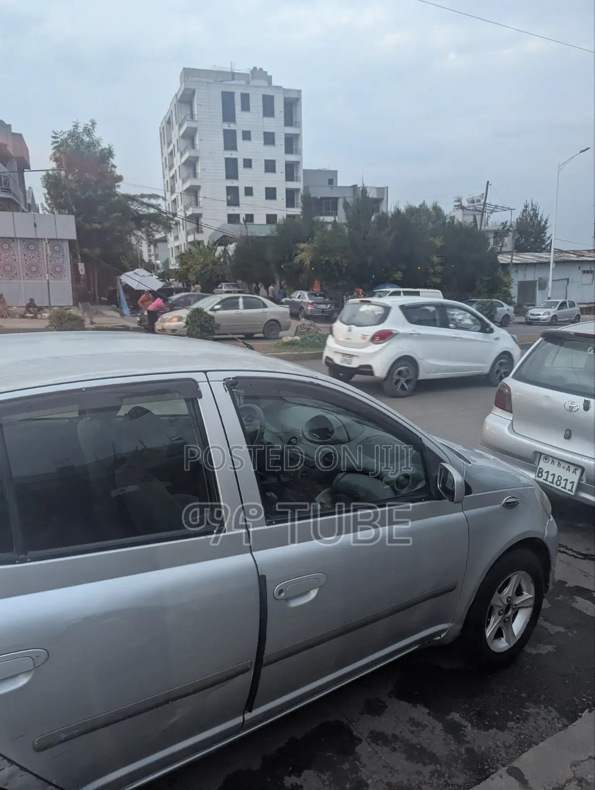 Toyota Vitz 2001 Silver