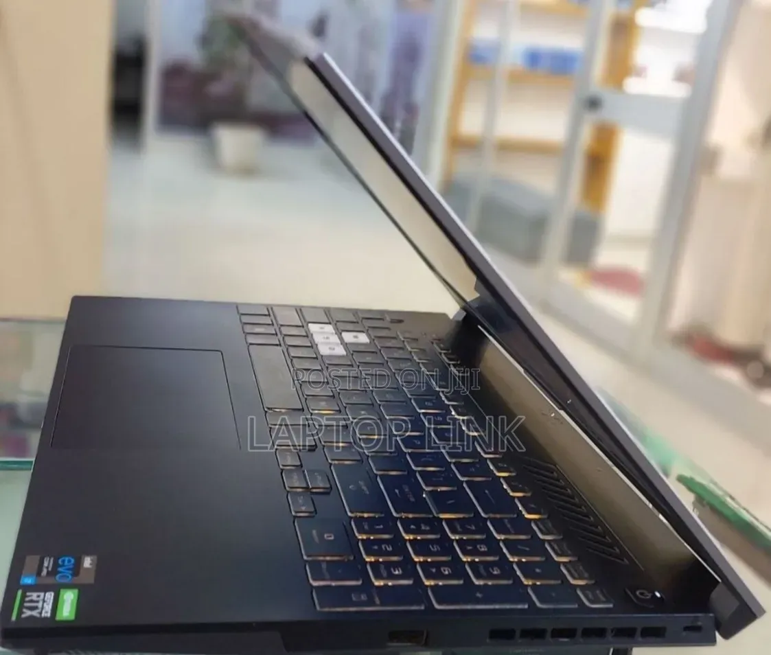 New Laptop Asus TUF Dash F15 16GB Intel Core i7 SSD 512GB
