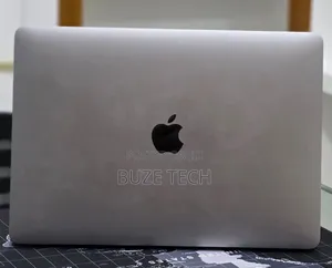 New Laptop Apple MacBook Pro 2017 16GB Intel Core i5 SSD 512GB