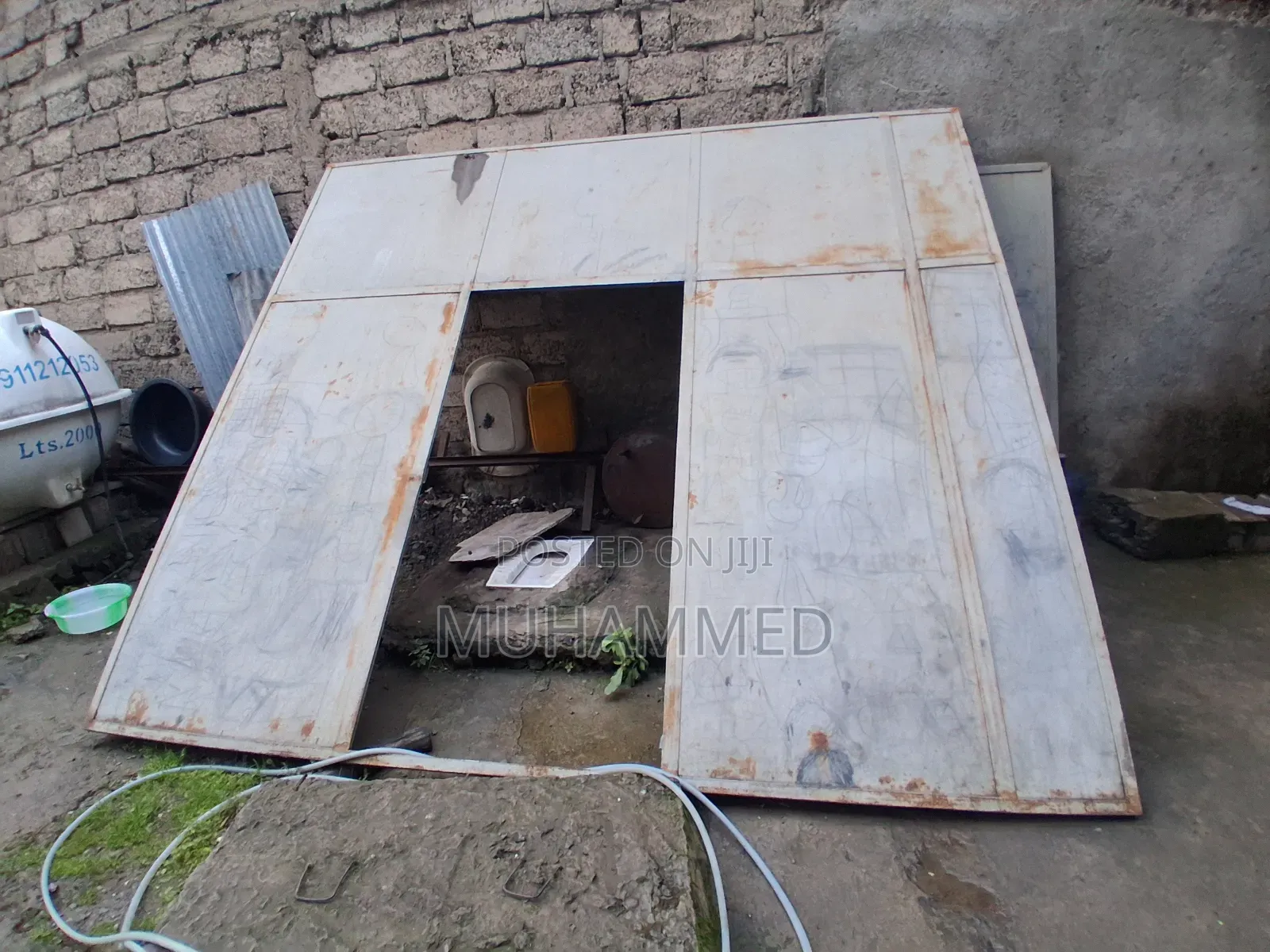 Store Iron Door