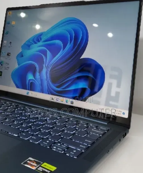 New Laptop Lenovo Yoga 2 16GB AMD Ryzen 7 SSD 512GB