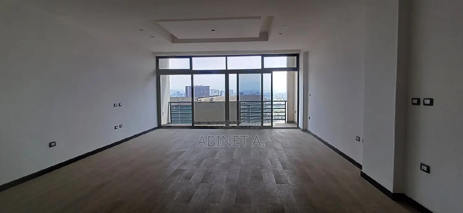 Furnished 2bdrm Apartment in አዲስ ላይፍ, Kirkos for sale
