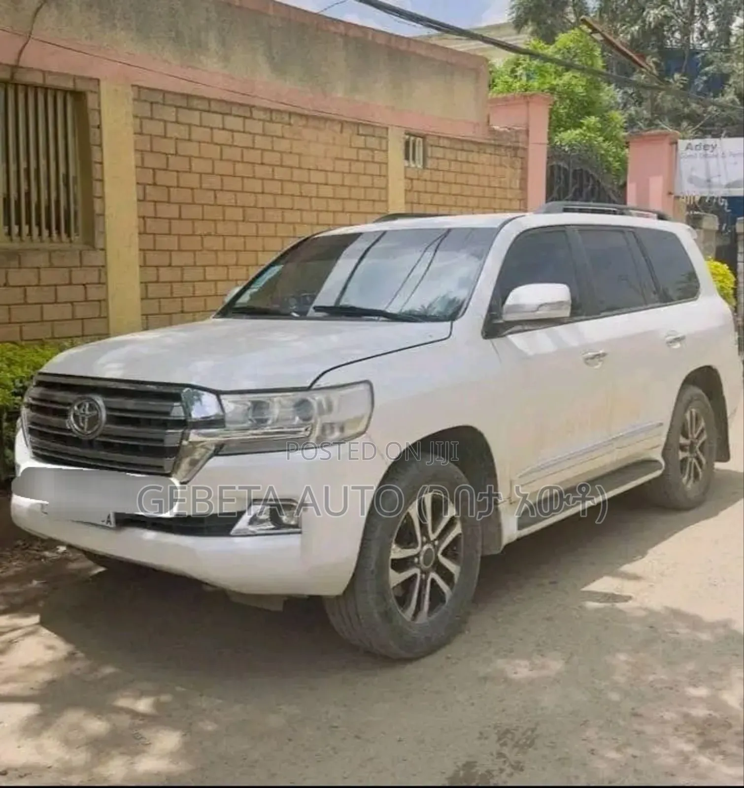 Toyota Land Cruiser 5.7 V8 2014