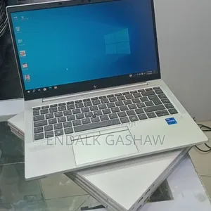 New Laptop HP EliteBook 840 G8 16GB Intel Core i7 SSD 512GB