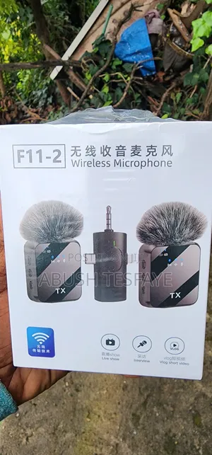 F11-3in1Wireless Microphone