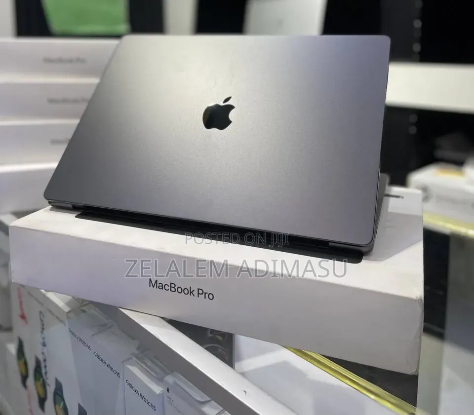 New Laptop Apple MacBook Pro 2023 M3 Max 36GB Apple M3 Max SSD 1T