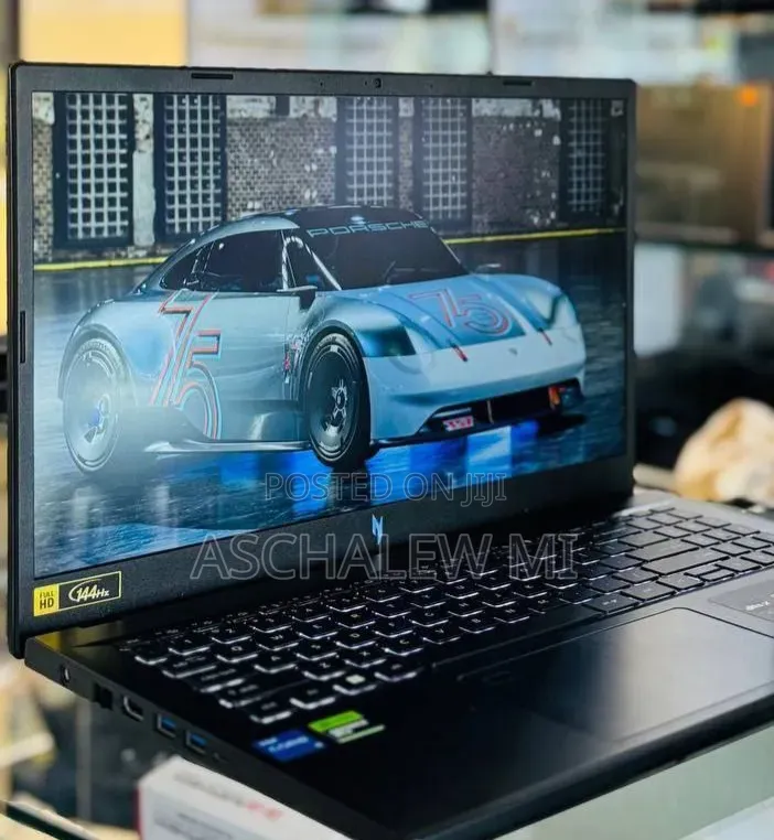 New Laptop Acer Nitro V 15 16GB Intel Core i7 SSD 512GB