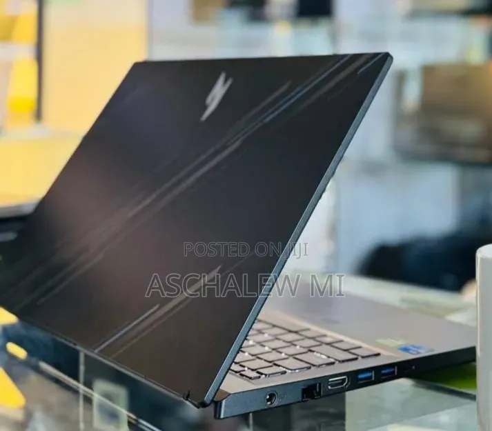 New Laptop Acer Nitro V 15 16GB Intel Core i7 SSD 512GB