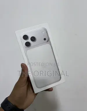 New Apple iPhone 17 Pro Max 256 GB Silver