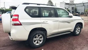 Toyota Land Cruiser Prado 2018 White