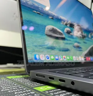 New Laptop Apple MacBook Pro 2023 M3 8GB Apple M3 SSD 512GB