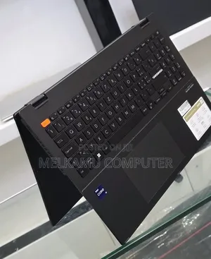 New Laptop Asus Vivobook 16 16GB Intel Core i9 SSD 1T