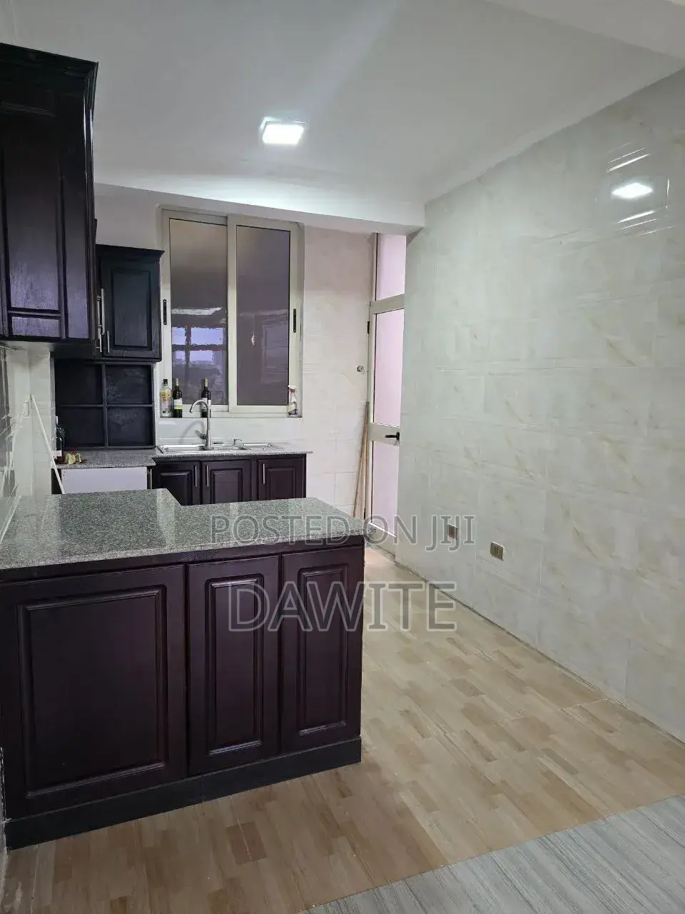 3bdrm Apartment in የግል አፓርታማ, Bole for sale