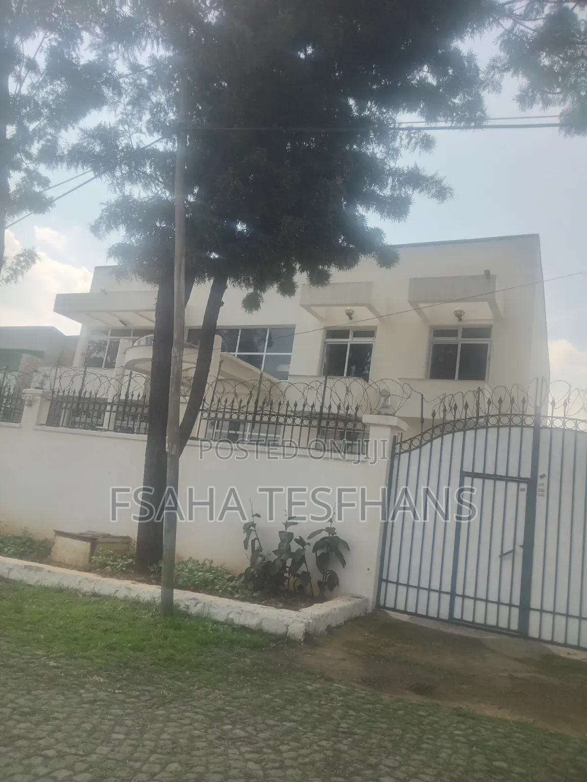5bdrm House in G+1, Bole for rent