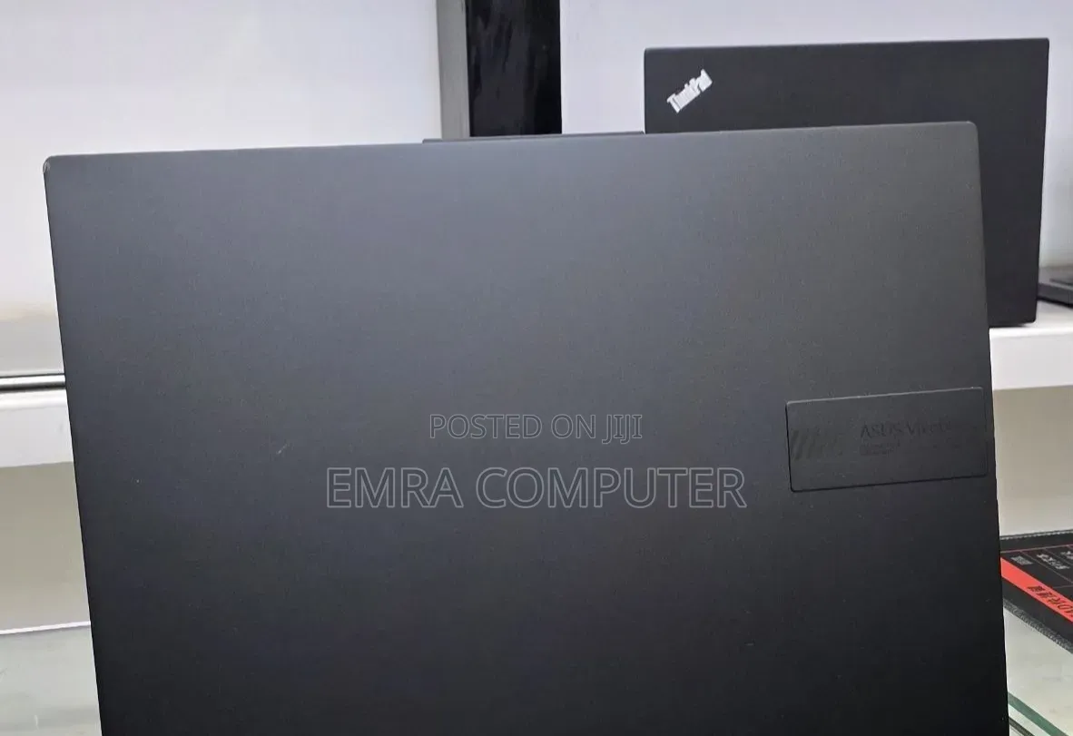 New Laptop Asus Vivobook 16 16GB Intel Core i9 SSD 1T