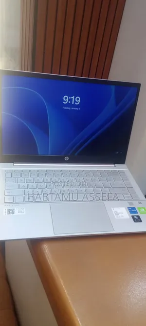 New Laptop HP 14z 16GB Intel Core i5 SSD 512GB