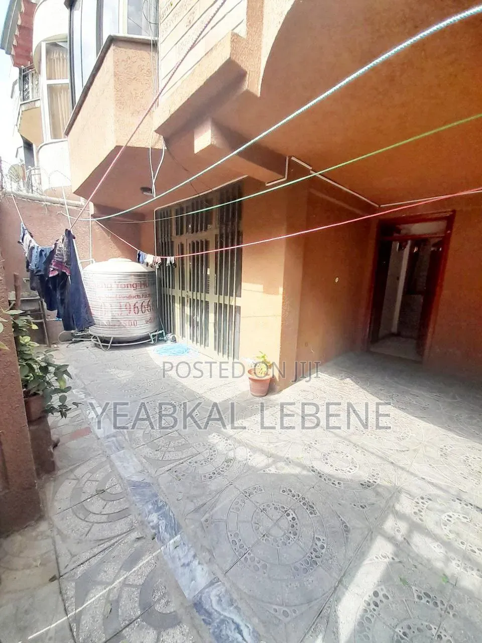 6bdrm House in Bole for sale