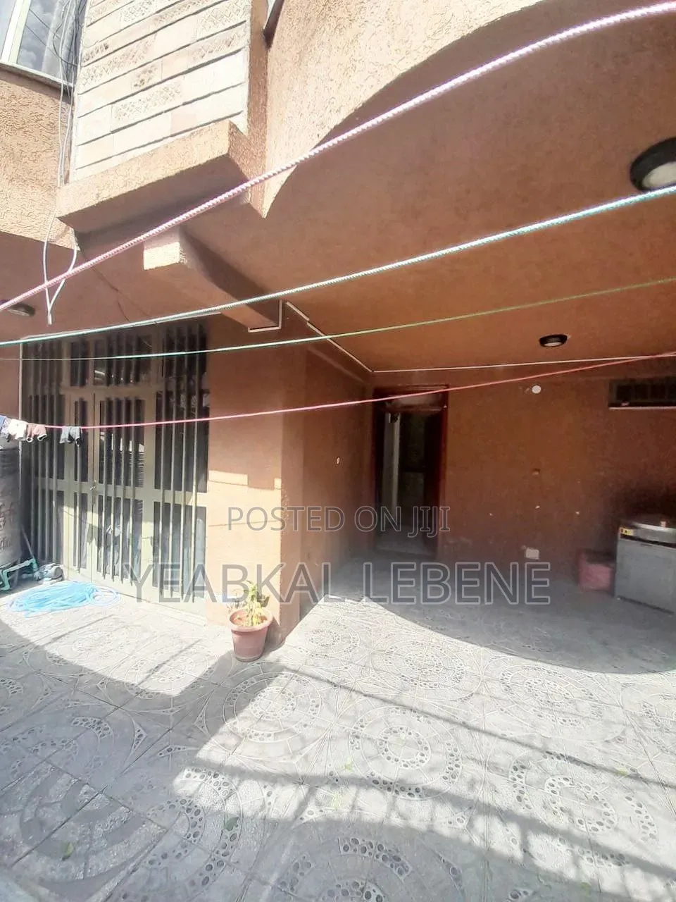 6bdrm House in Bole for sale