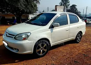 Toyota Platz 1.0 FWD 2004 White
