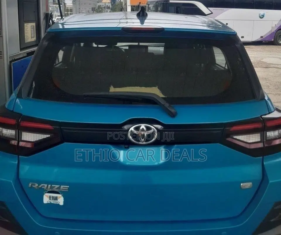 Toyota Raize 2022 Blue