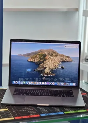 New Laptop Apple MacBook 2018 32GB Intel Core i7 SSD 1T