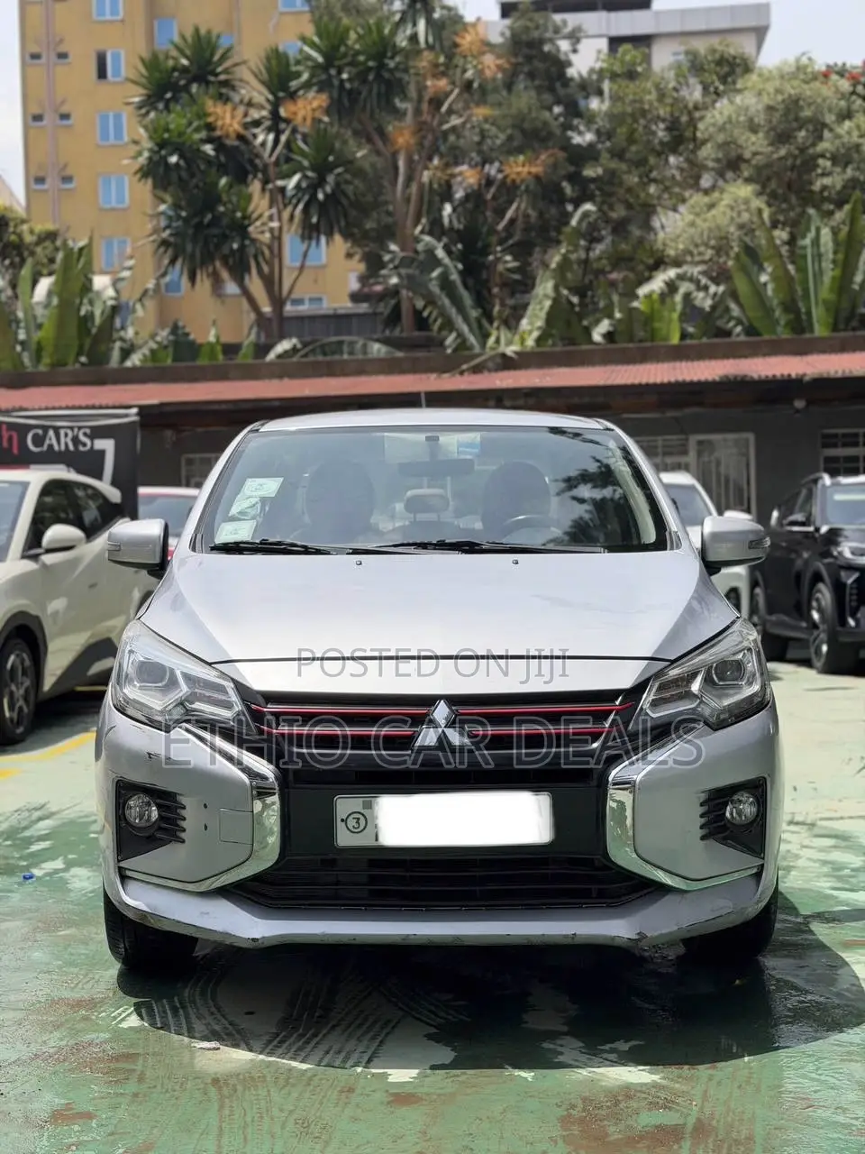 Mitsubishi Attrage 2021 Silver