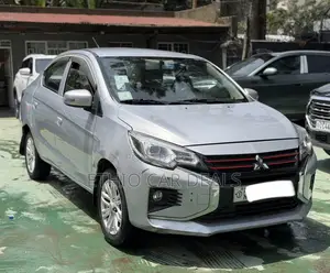 Mitsubishi Attrage 2021 Silver