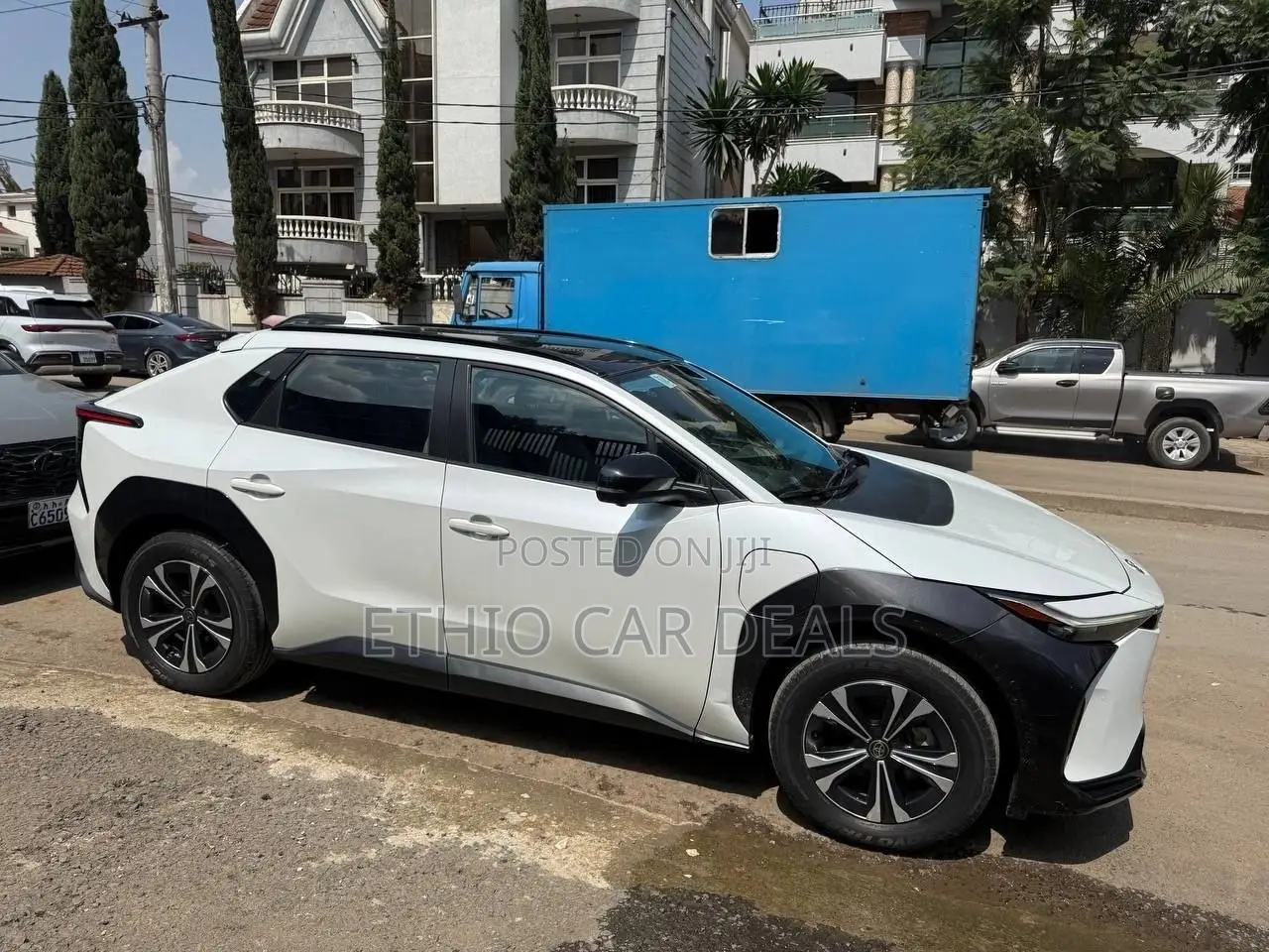 Toyota bZ4X 2024 White