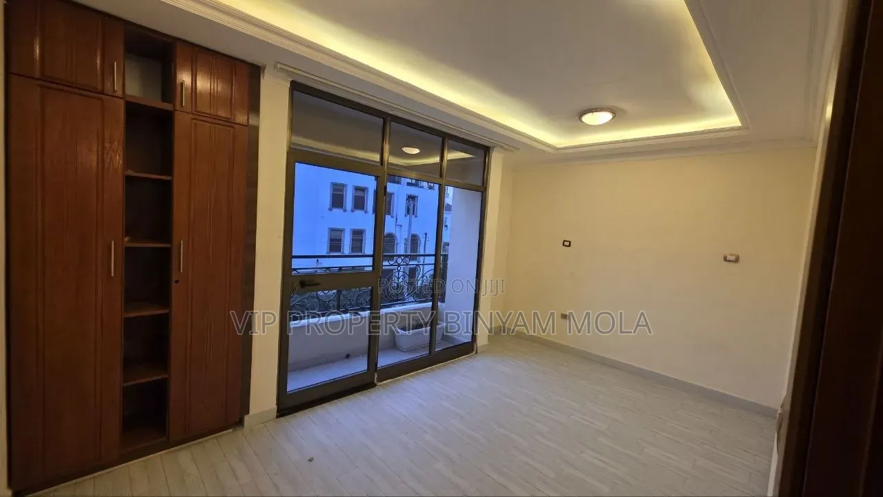 Furnished 7bdrm House in ዘመናዊ ቤት, Nifas Silk-Lafto for sale