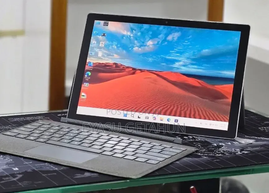 New Laptop Microsoft Surface Pro 7+ 16GB Intel Core i5 SSD 256GB