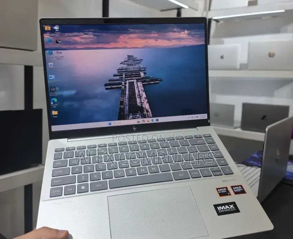 New Laptop HP Pavilion 15 32GB AMD Ryzen 7 SSD 1T