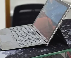 New Laptop Microsoft Surface Pro 7+ 16GB Intel Core i5 SSD 256GB