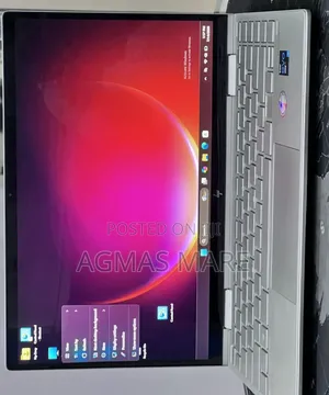 New Laptop HP Envy x360 8GB Intel Core i7 SSD 512GB