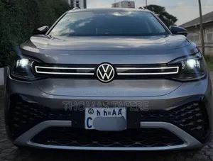 Volkswagen ID.6 2024 Beige