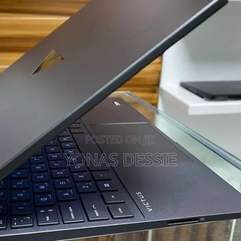 New Laptop HP Victus 15 16GB Intel Core i5 SSD 512GB