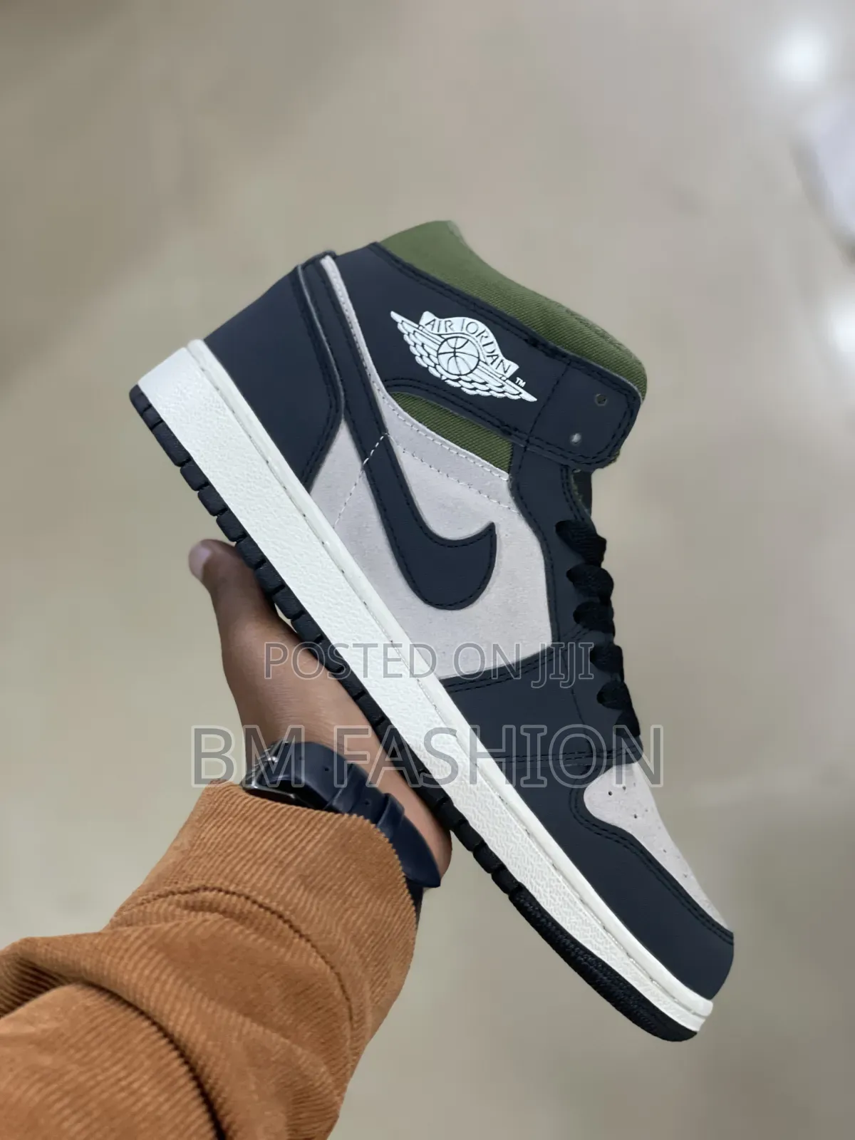 Air Jordan 1 Mid High Iconic Style