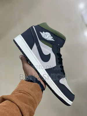 Air Jordan 1 Mid High Iconic Style