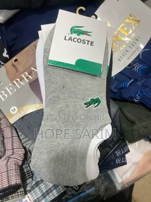 የላኮስት (Lacoste) አጫጭር ካልሲዎች