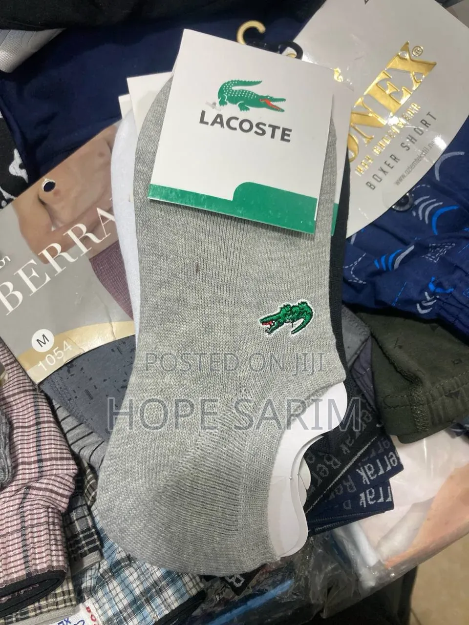 የላኮስት (Lacoste) አጫጭር ካልሲዎች