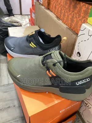 • UAXX Outdoor Slip-Ons: