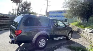 Mitsubishi L200 2006 Black